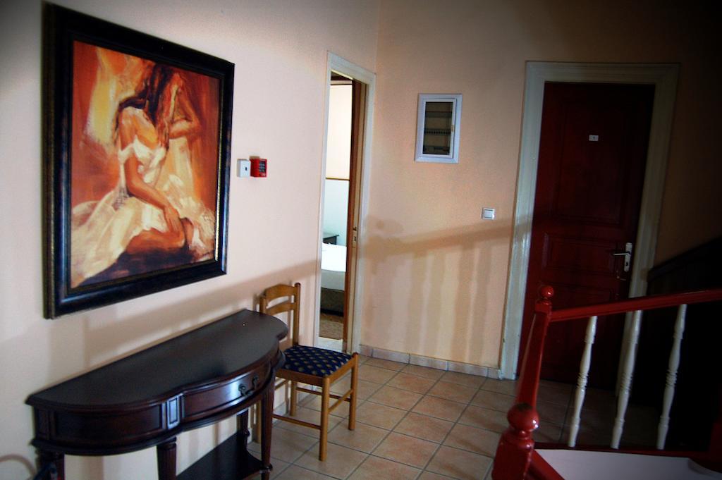 Diethnes Yenişehir Dış mekan fotoğraf